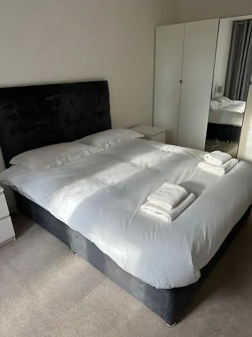 Modern One Bed Flat, Near City Airport ,Excel Centre, Dlr & Barrier Park London 0*,  United Kingdom