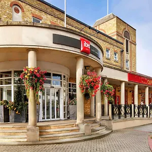 Ibis Greenwich Hotel