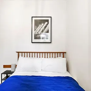  Apartment 2 Bed Garden Flat Leyton Village
