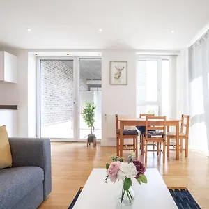  Apartment La Creme 1 Bed - Canning Town